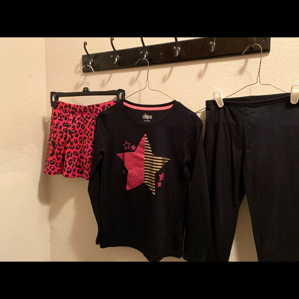 Girls Skort, Capri leggings and LS tee shirt, G117